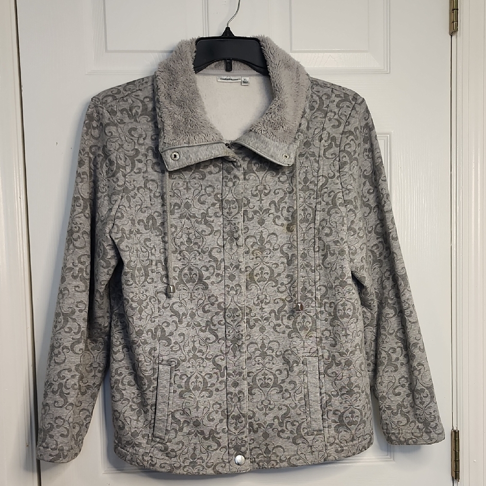 Croft & Barrow Patterned Gray Teddy Jacket